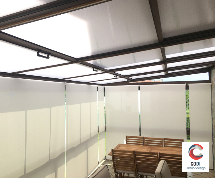 Instalación cortinas enrollables terraza chalet por Comercial Integral CODI